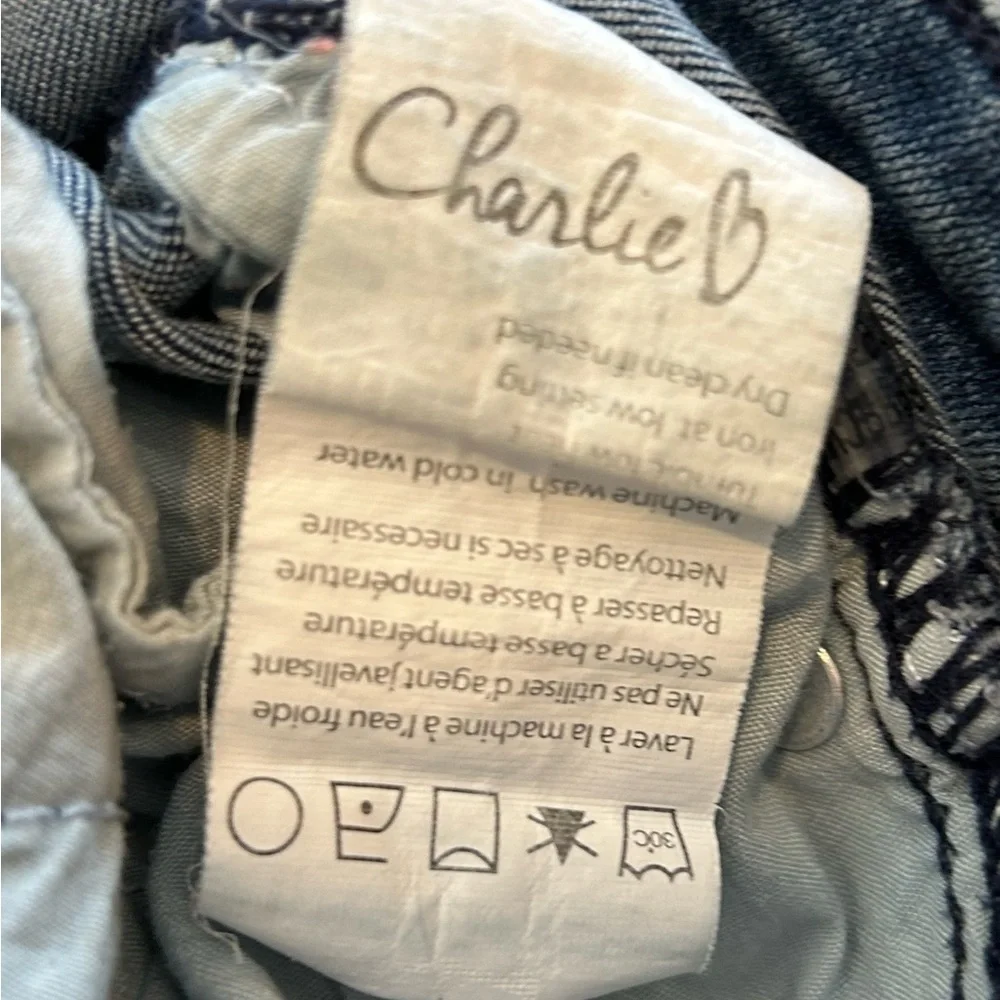 Charlie B Women's Embroidered Southern Western Cuff Jeans Dark Blue Wash Size 32 - Picture 15 of 16